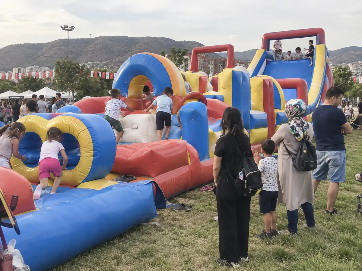 Şişme Parkur Kiralama için referans etkinlik görseli