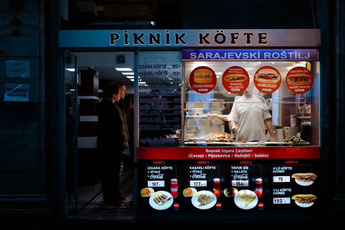 Köfte & Sucuk Ekmek Standı — etkinlik ve organizasyon hizmeti