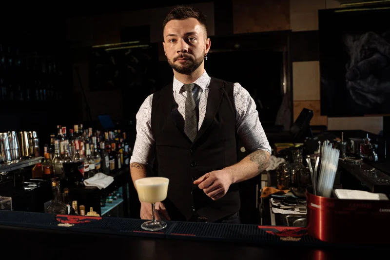 Kapsamlı · Tam Gün / Gece: kokteyl servisi ve barmen