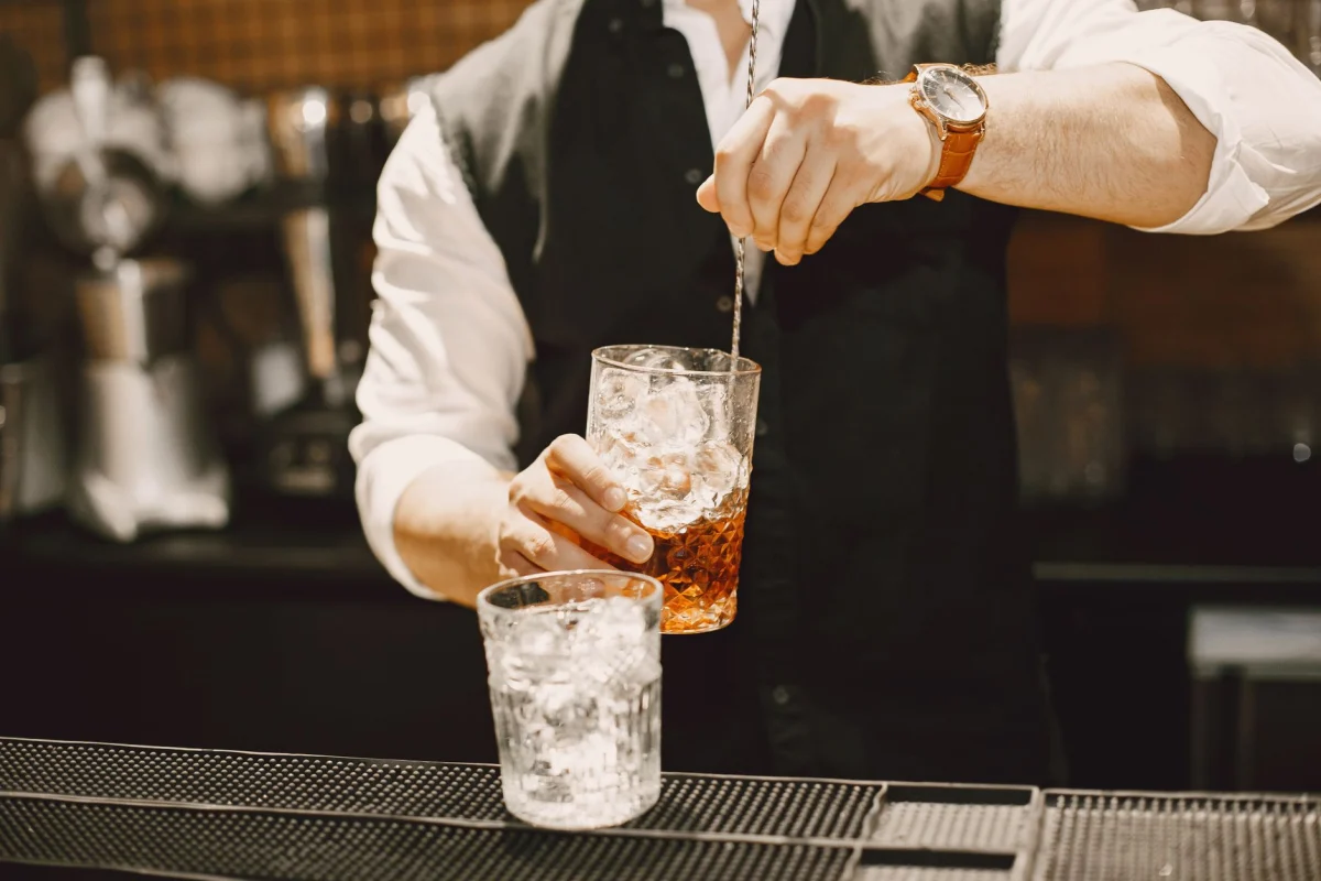 İstanbul Barmen Kiralama ve Fiyatları: kokteyl servisi ve barmen