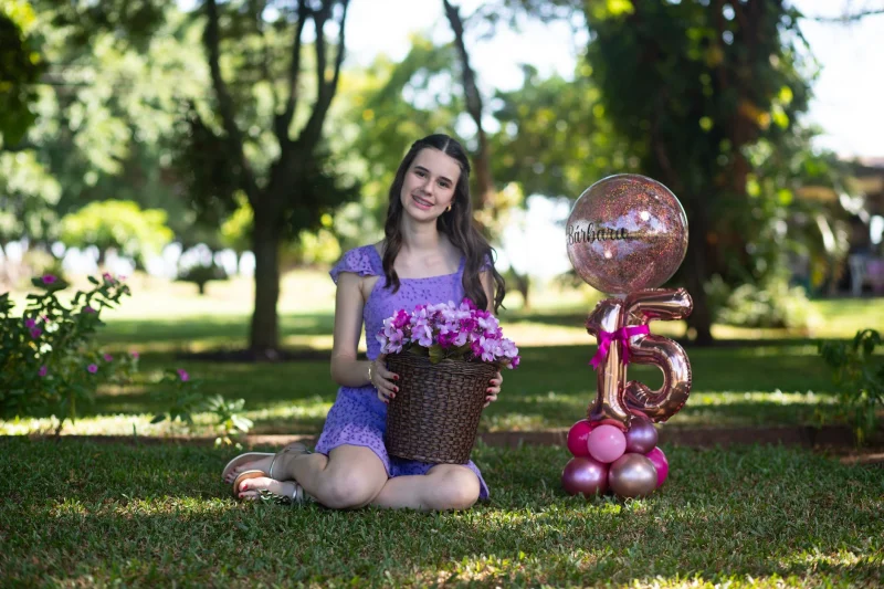 Sade Model · Tekli Kiralama: balon süslemesi ve çiçek süslemesi