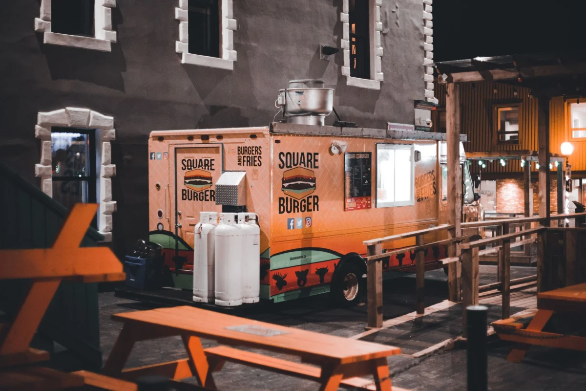 Burger Menü Standı hizmetinin verildiği bir etkinlikten kare