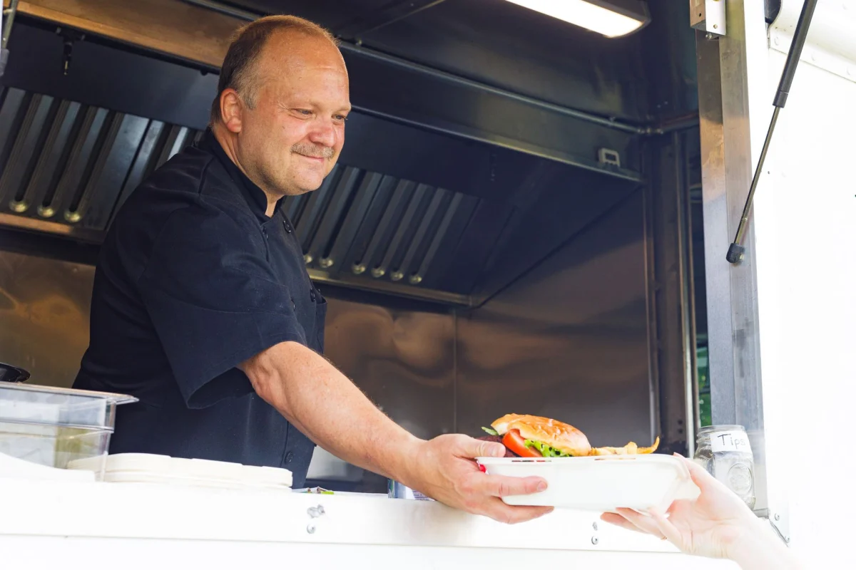 Burger Menü Standı hizmetinin kullanıldığı organizasyon ortamı