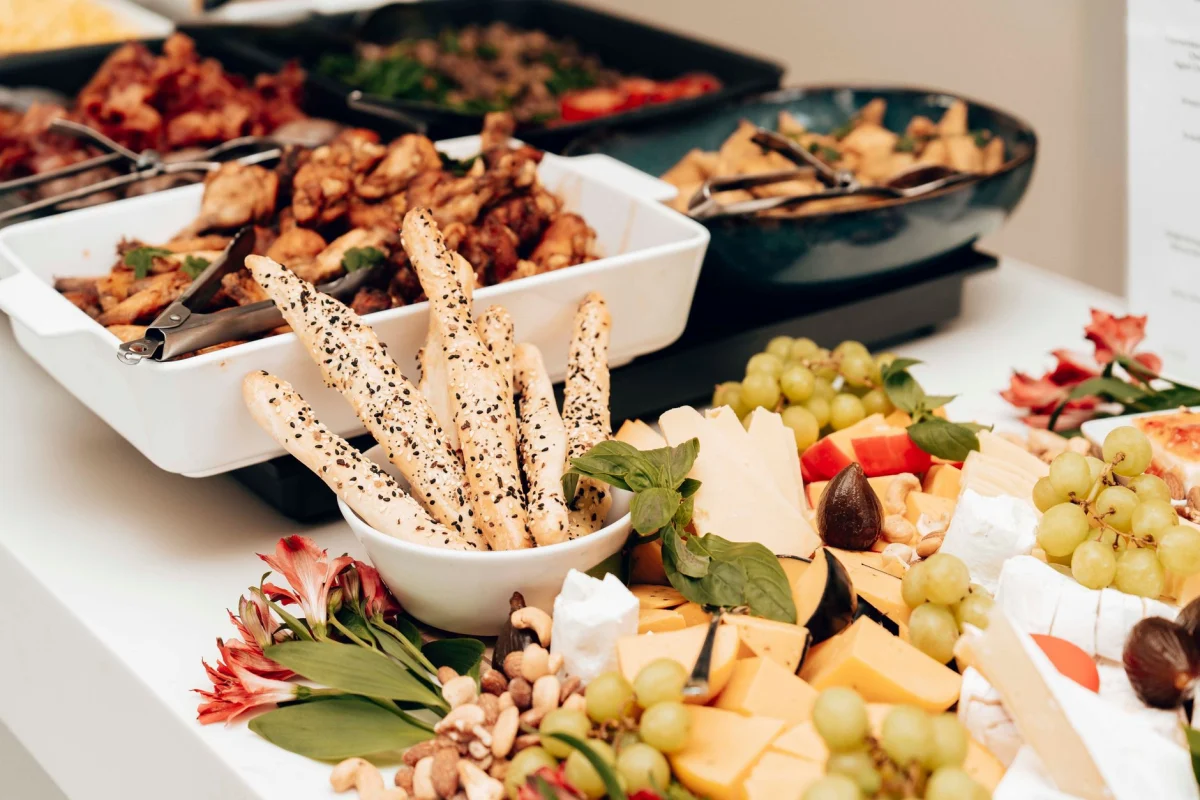 Catering Hizmeti uygulamasını gösteren etkinlik görseli