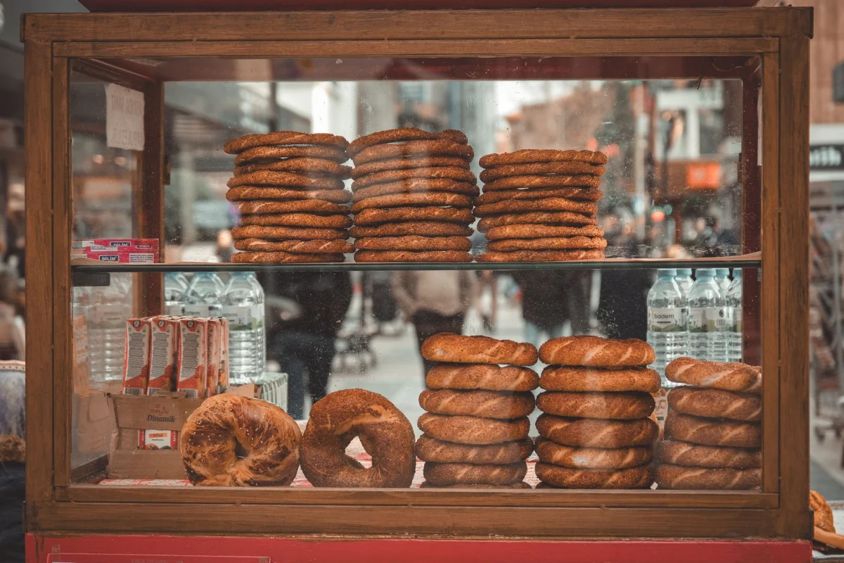 Çay Simit Standı uygulamasını gösteren etkinlik görseli