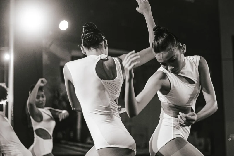 Açılış Dans Şovu · 6 Dansçı için etkinlik görseli