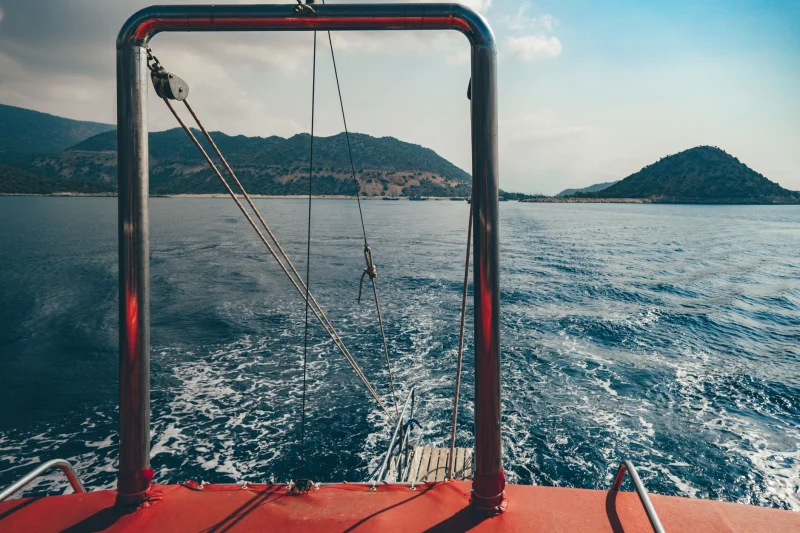 Küçük Etkinlik Teknesi · · Temel Kapsam: tekne ve deniz