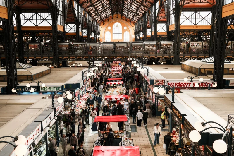 Kapsamlı Fuar · 6+ Stand: salon