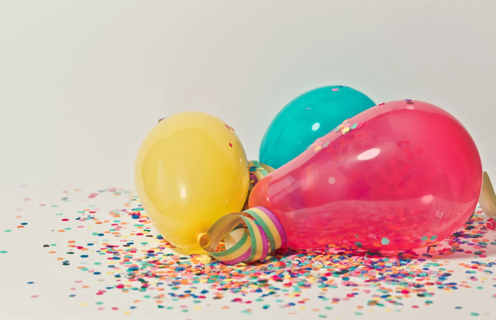 Parti ve Etkinlik Fikirleri: balon süslemesi ve kutlama