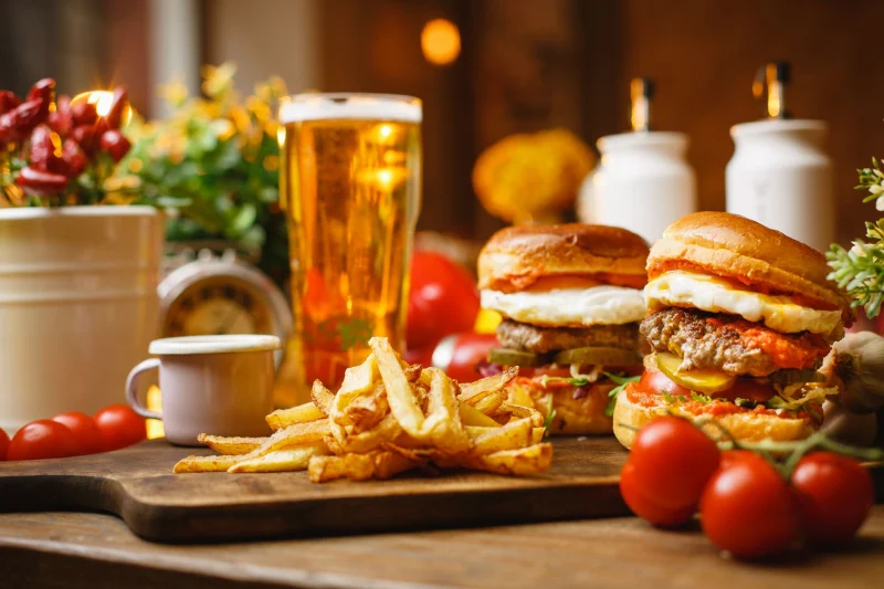 150 Adet Hamburger: masa düzeni