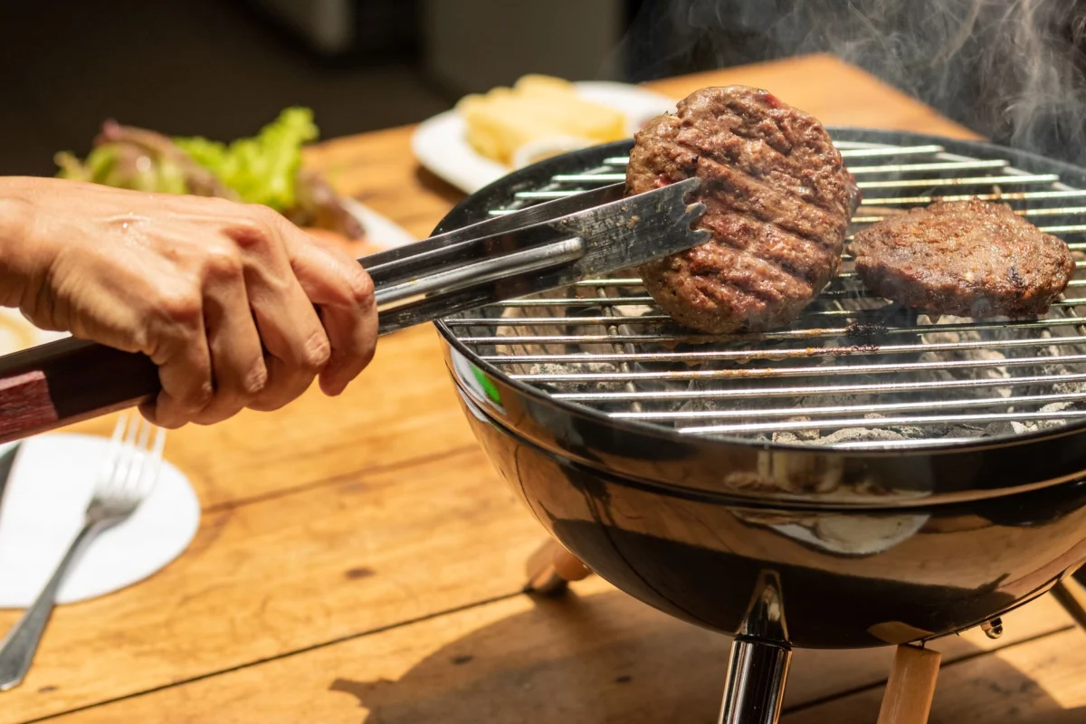 Mangal ve Barbekü hizmetinin verildiği bir etkinlikten kare