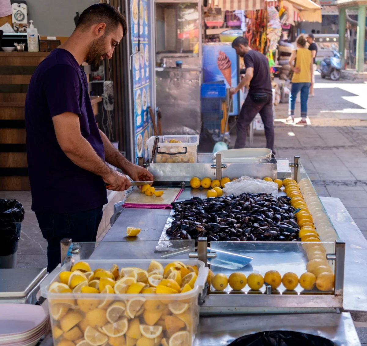 Midyeci uygulamasını gösteren etkinlik görseli