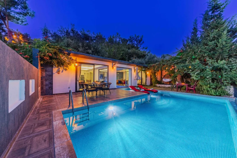 Kocaeli Parti Villası Kiralama — Küçük Villa · 40-60 Kişi paketi