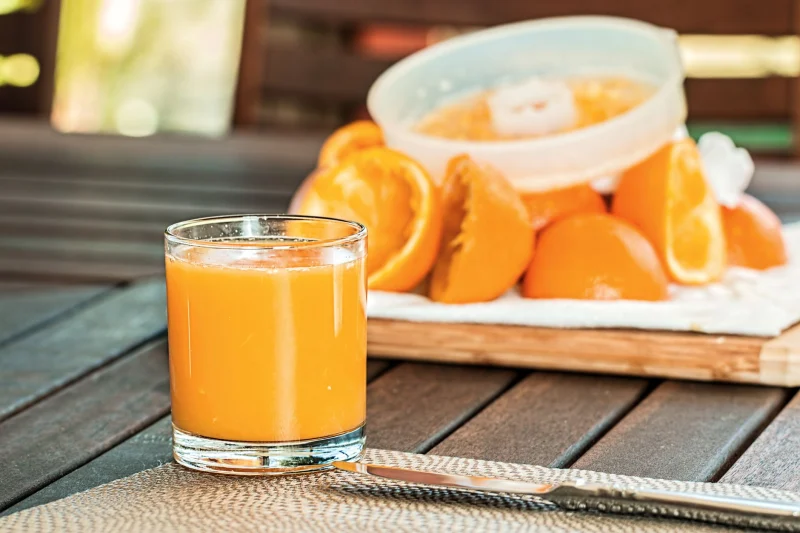 Adana Vitamin Bar — 80 Bardak Taze Meyve Suyu · 2 Saat paketi